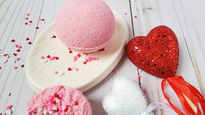 DIY Valentine Bath Bombs - A Sprinkle Explosion!