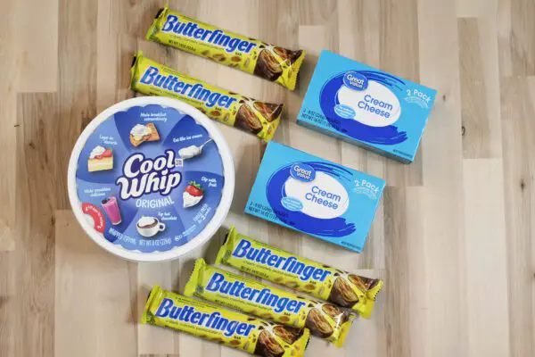 Butterfinger candy bar dip