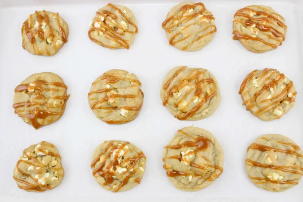 Caramel Buttered Popcorn Cookies