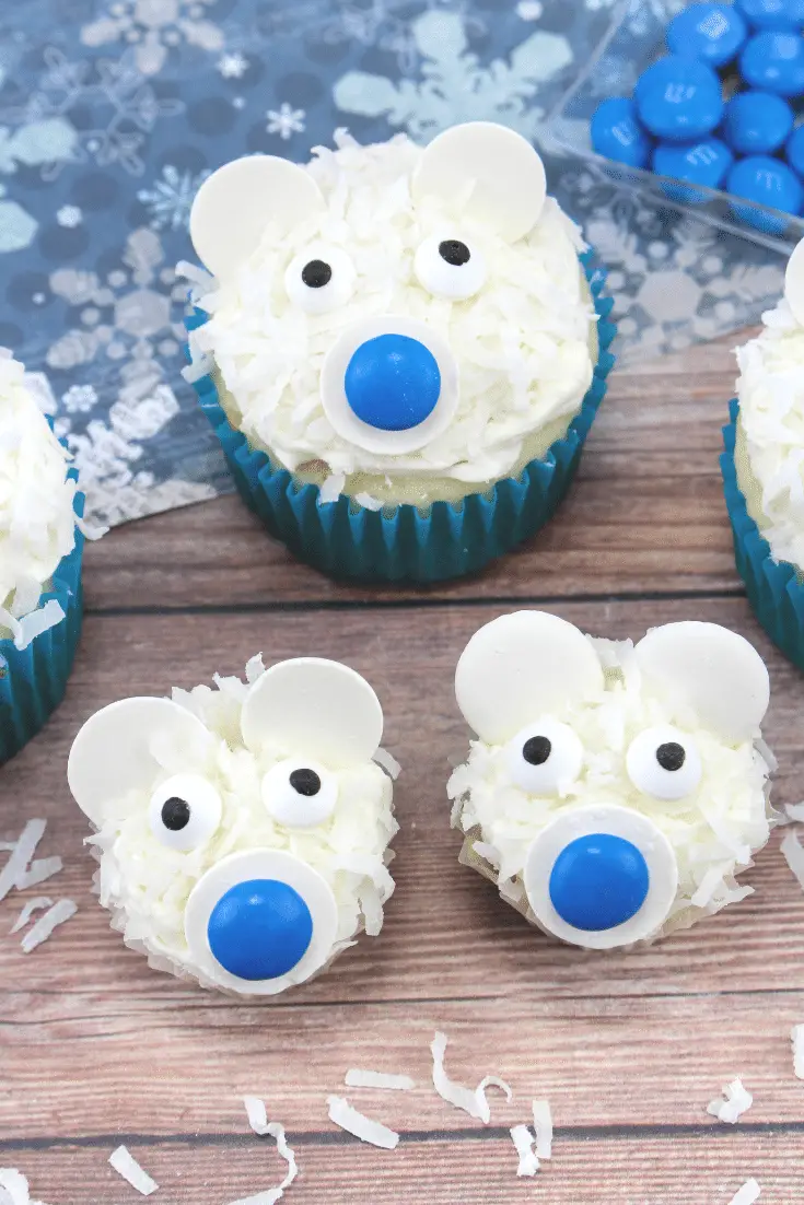 How To Decorate Holiday Polar Bear Cupcakes