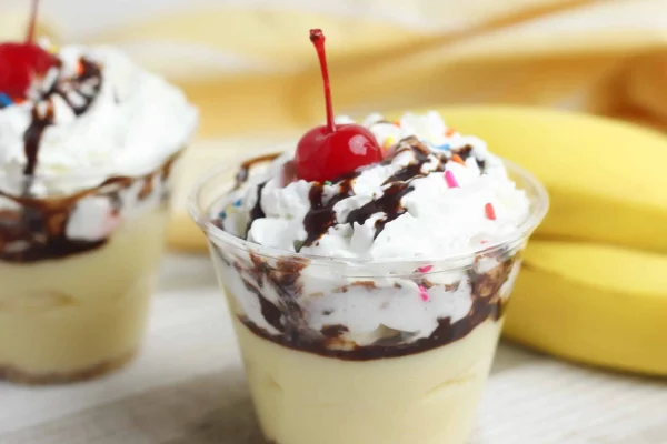 banana split pudding
