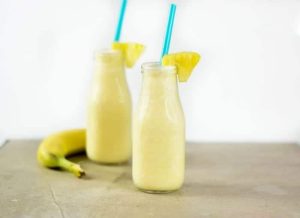 Pineapple-Apple Summer Smoothie by Totally the Bomb