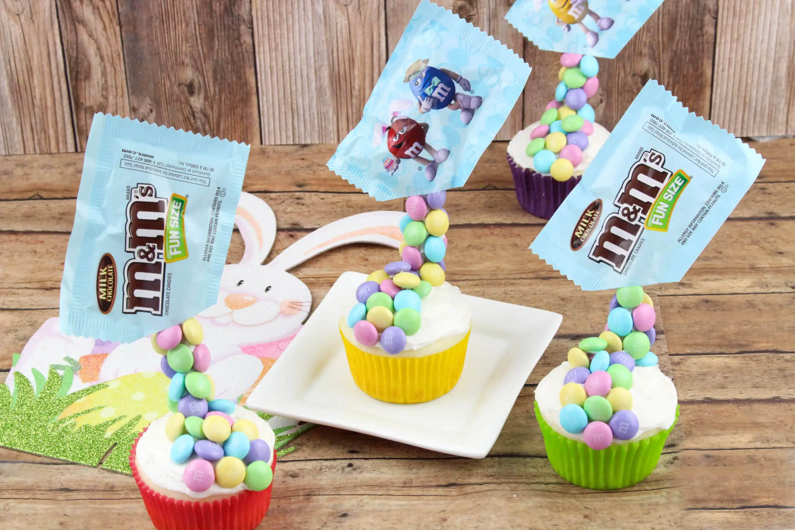 Gravity Defying Cupcakes