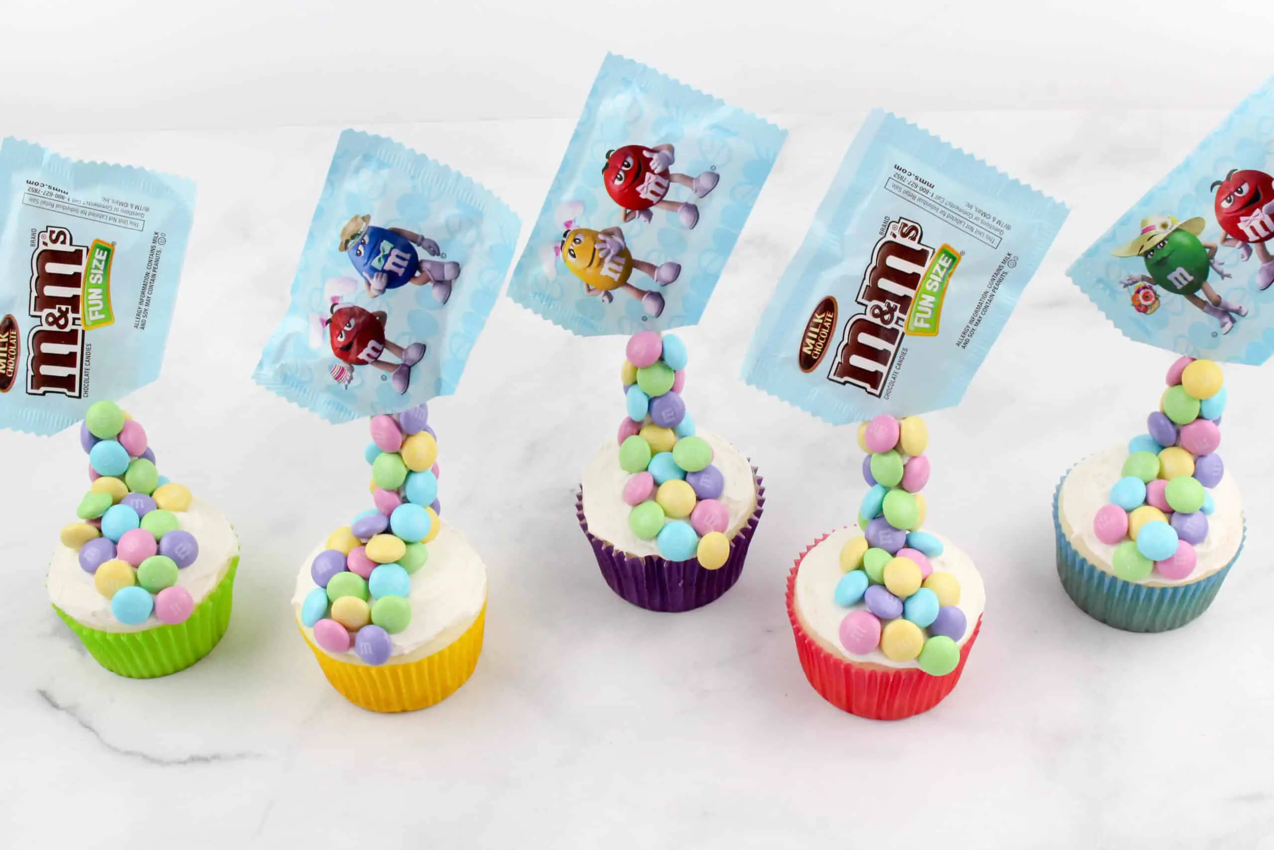 Gravity Defying Cupcakes
