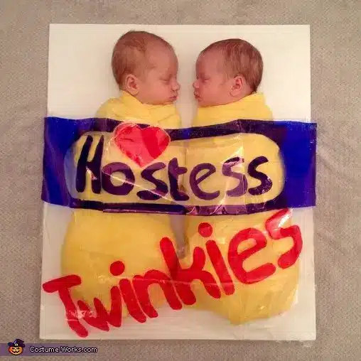 Dress up your twins as Hostess Twinkies for Halloween.