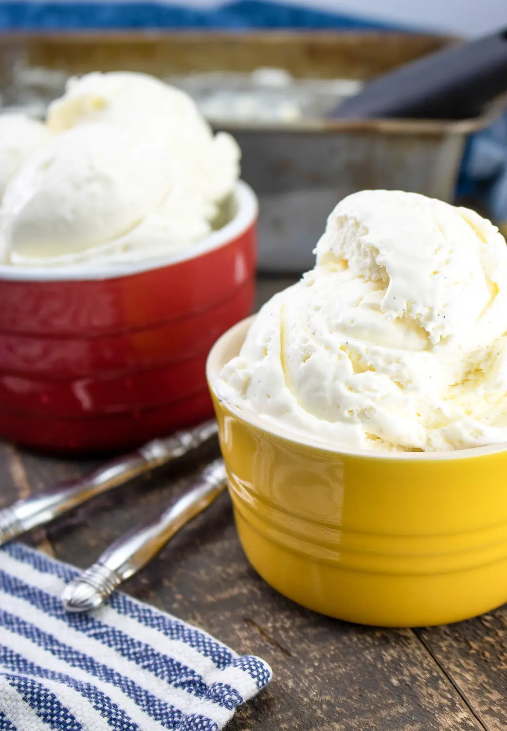 Celebrate The End Of Summer With No-Churn Vanilla Bean Ice Cream