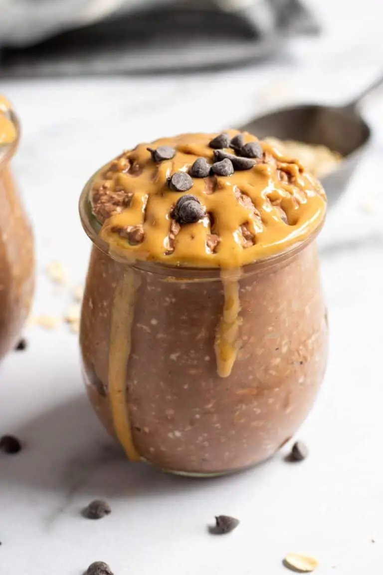 vegan chocolate peanut butter overnight oats