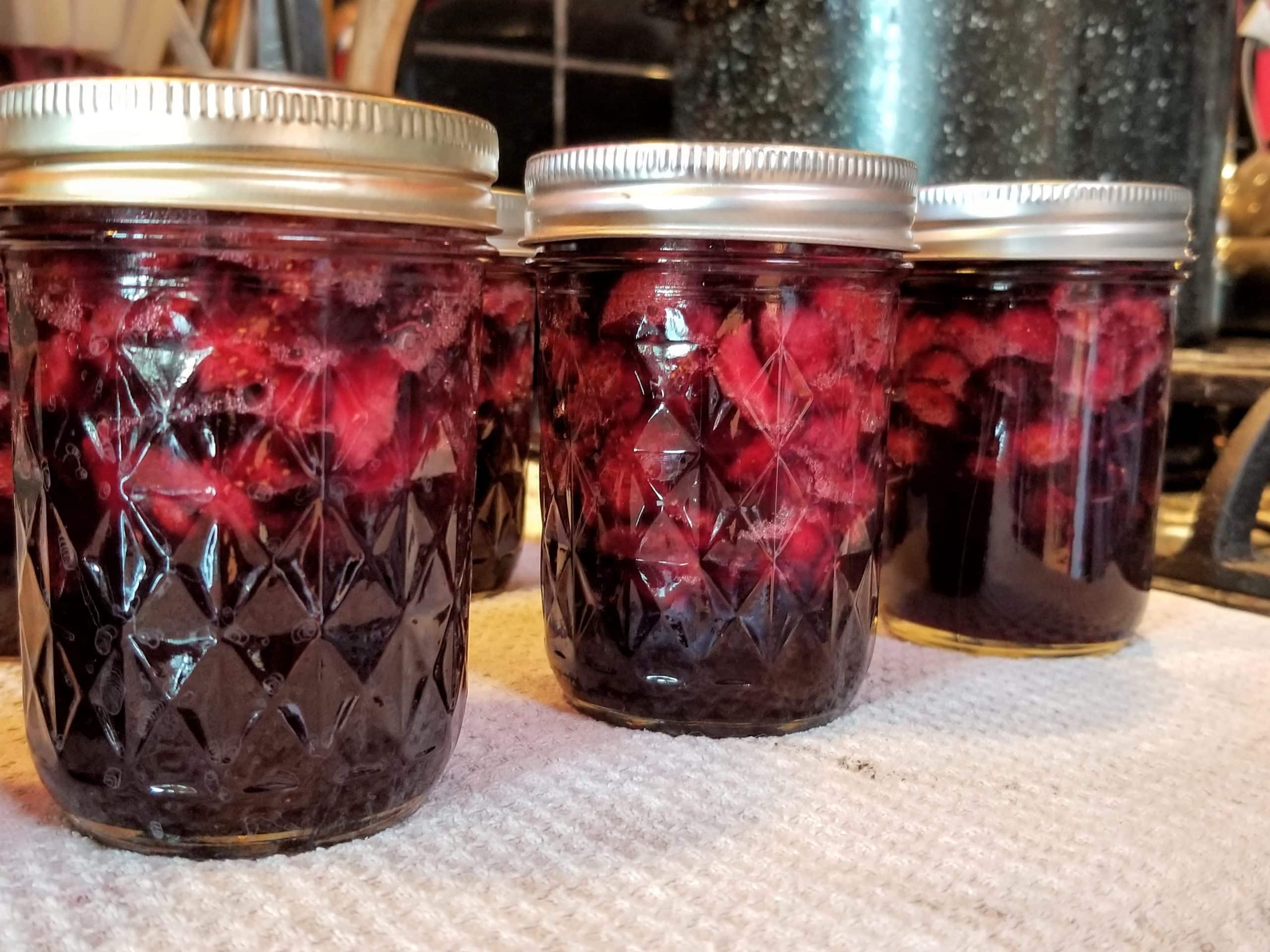 low sugar strawberry cherry jam