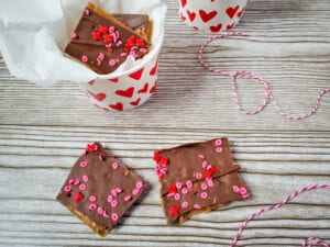 Valentine's chocolate bark recipe