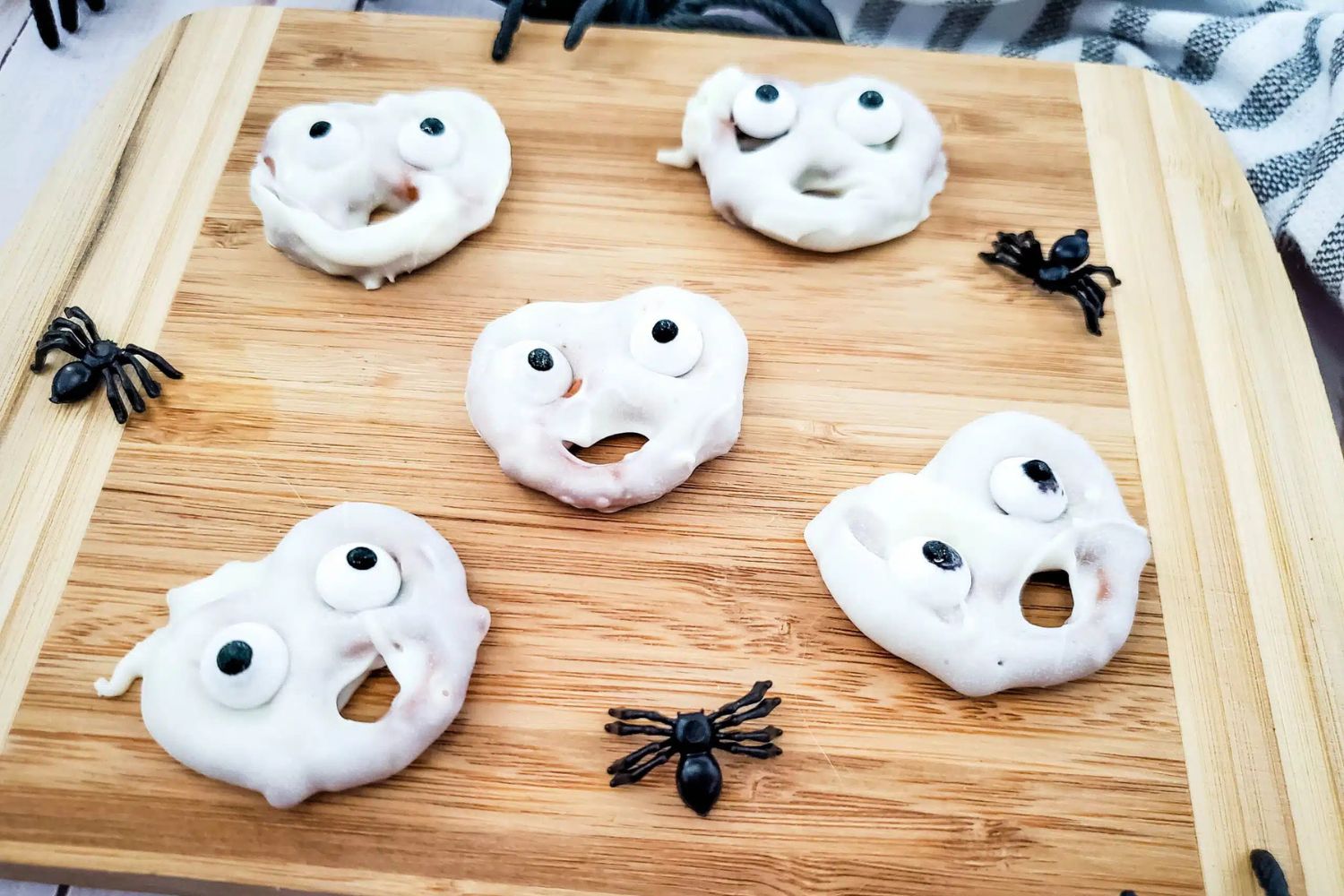 Easy Halloween Snack Recipes and Party Tips