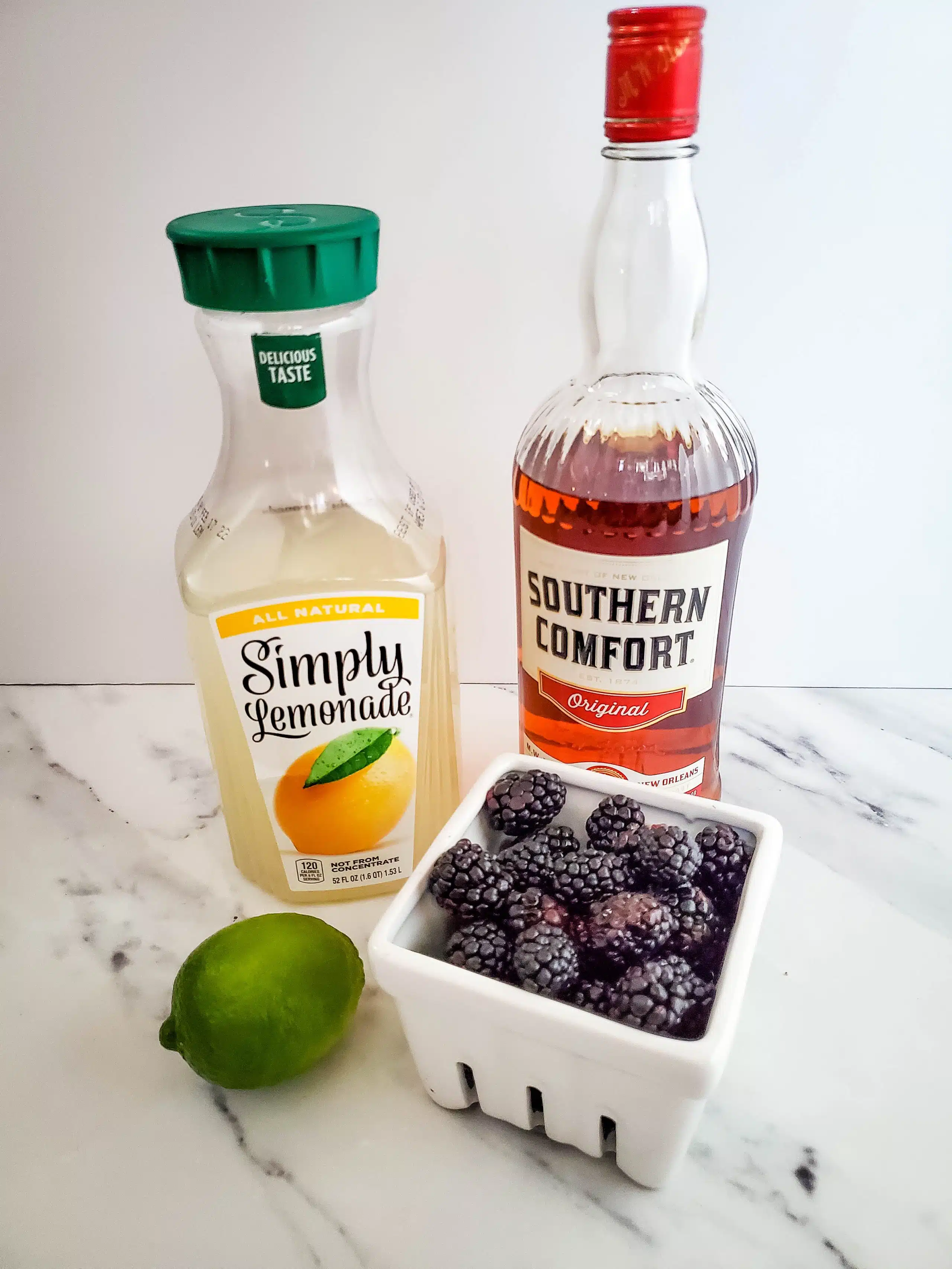 blackberry whiskey cocktail ingredients