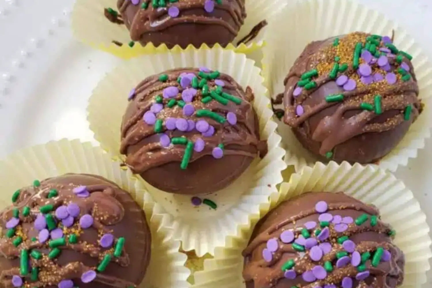 Mardi Gras Hot Chocolate Bomb Recipe With Marshmallows