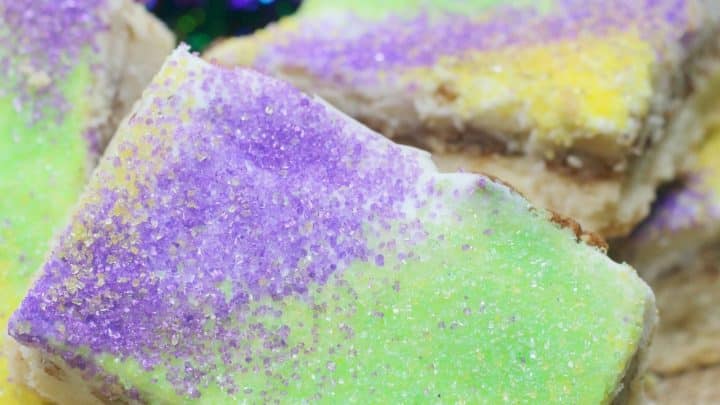 Mardi Gras King Cake Pecan Bars (With Rum)