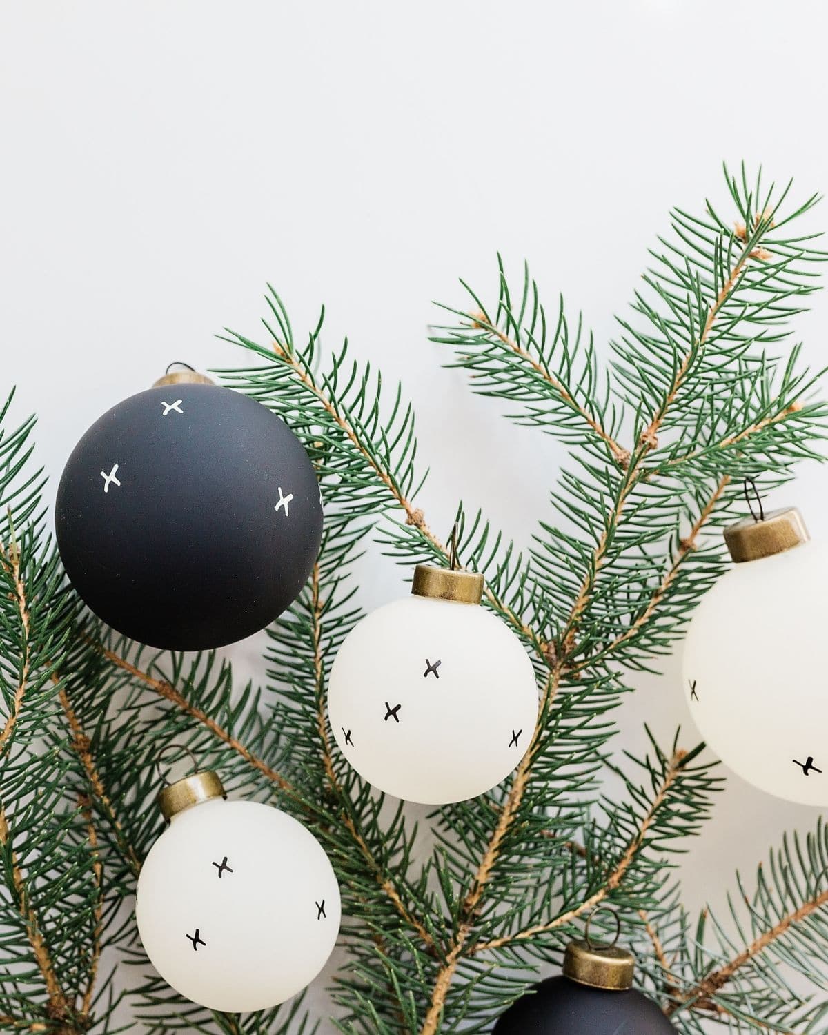 Three Easy Strategies to Simplify Your Life This Christmas