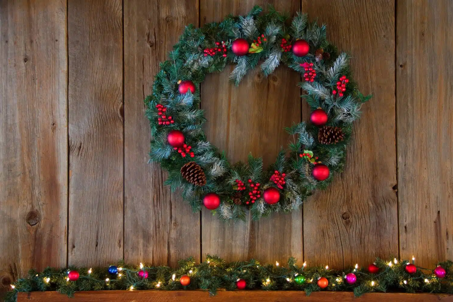 How to Create Simple Christmas Wreaths and Garlands