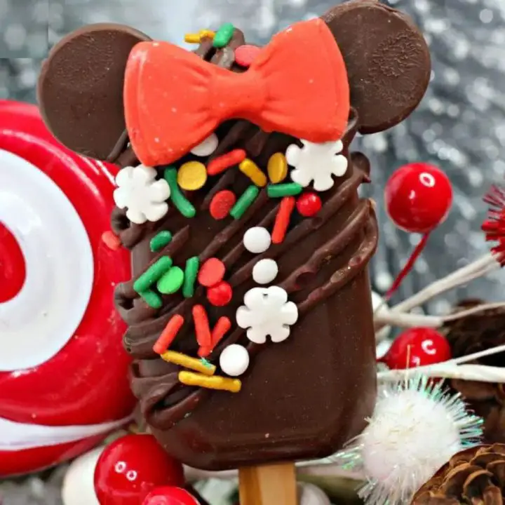 Christmas Mickey And Minnie Cakesicle Sticks!