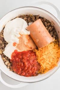 bean cream cheese cheese beef salsa sour cream taco dip