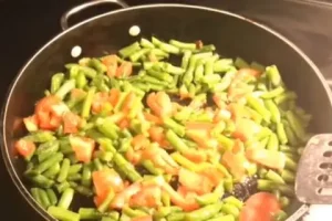 Incorporate the Tomatoes