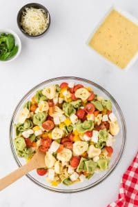 how to make Italian tortellini pasta salad
