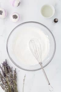 how to make DIY lavender bath bombs