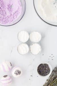 how to make DIY lavender bath bombs
