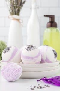 DIY bath bombs