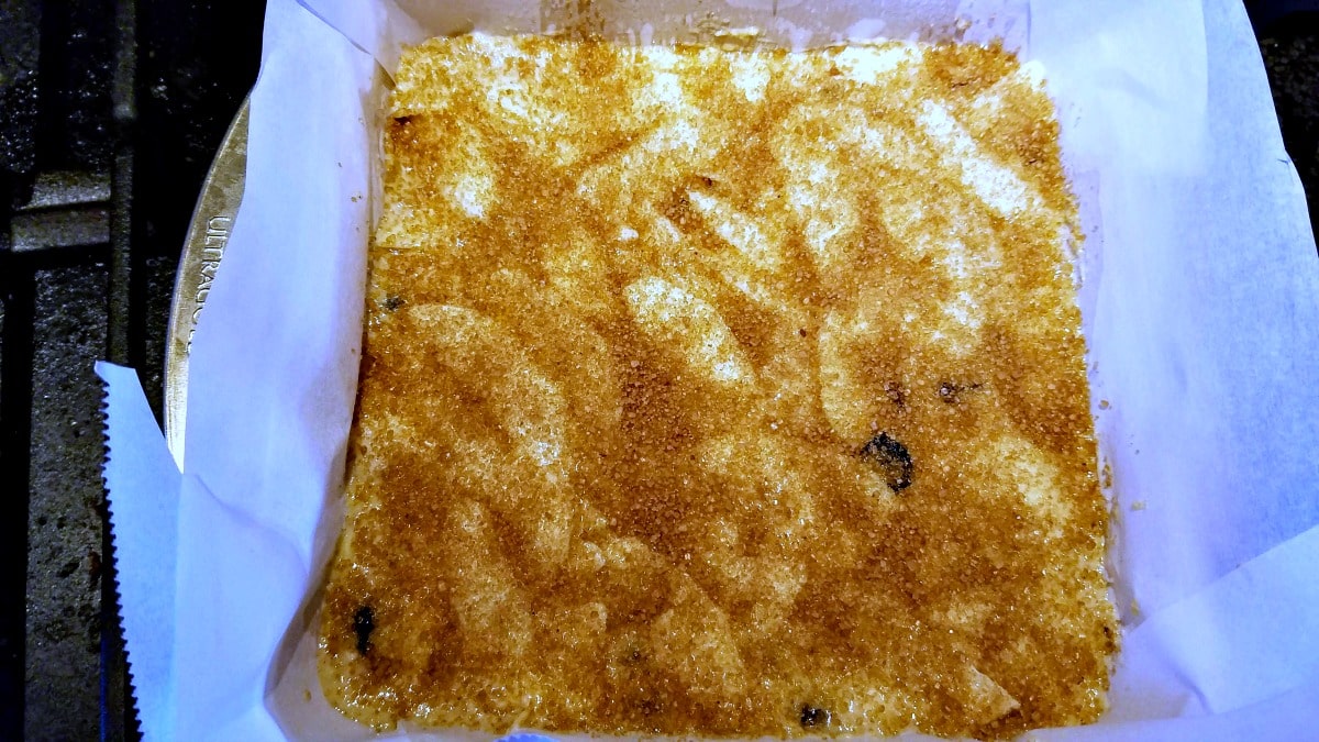 easy apple cake recipe, apple cake, apple cake with vanilla whipped cream, coffee cake, tray bake