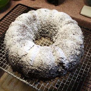 applesauce raisin bundt cake, bundt cake