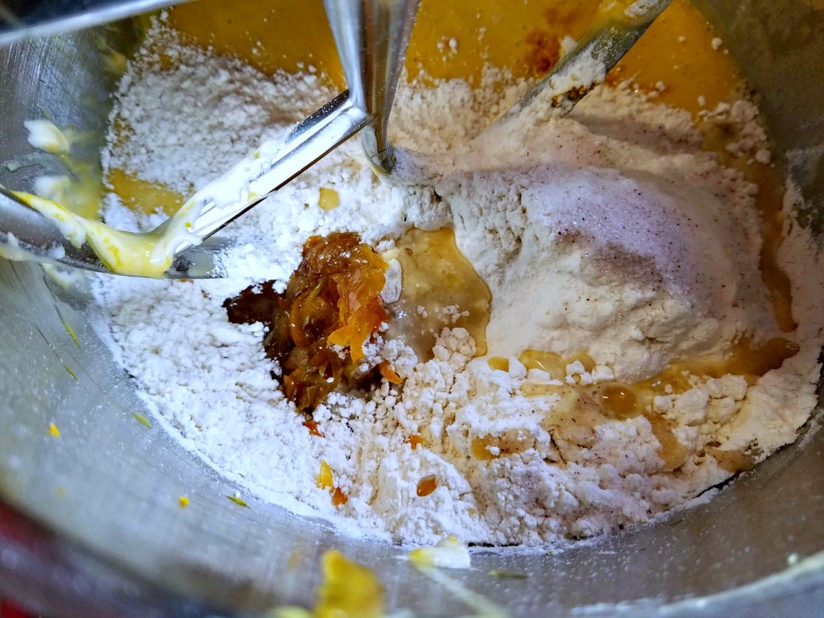 add ingredients to babka sponge