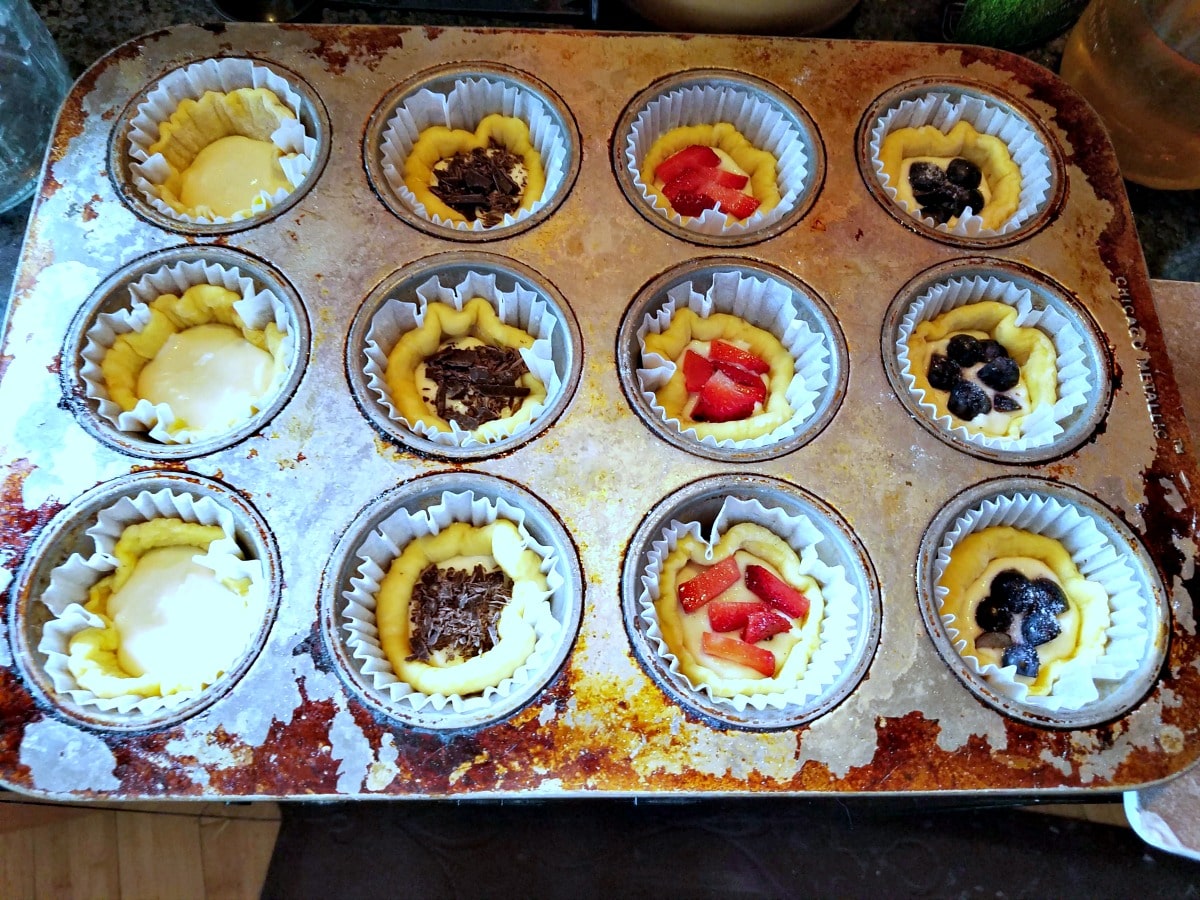 fill mini babkas with cheese filling and fruit