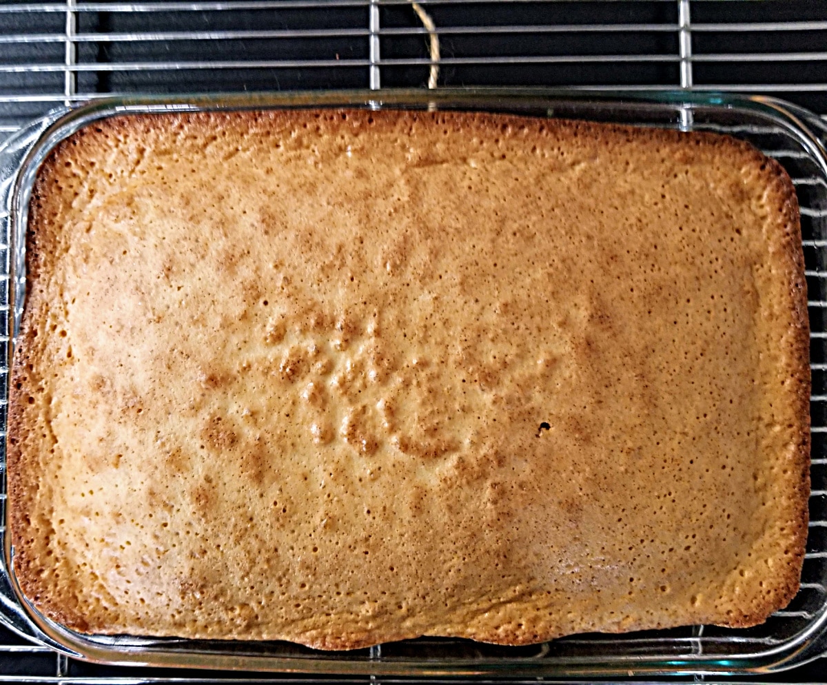baked yellow cake