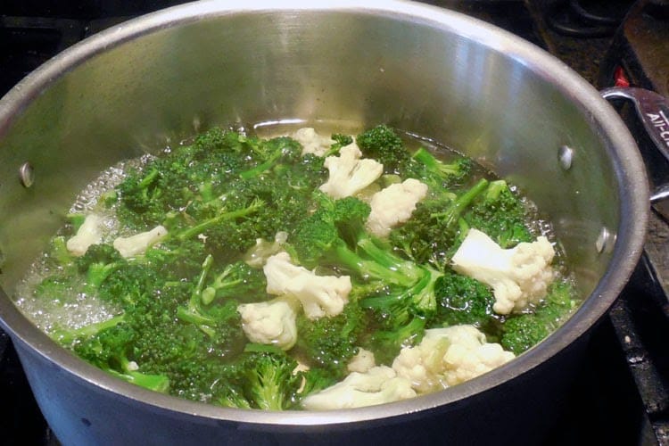 cream of broccoli soup, broccoli soup, cream of broccoli and cauliflower soup, vegetarian soup
