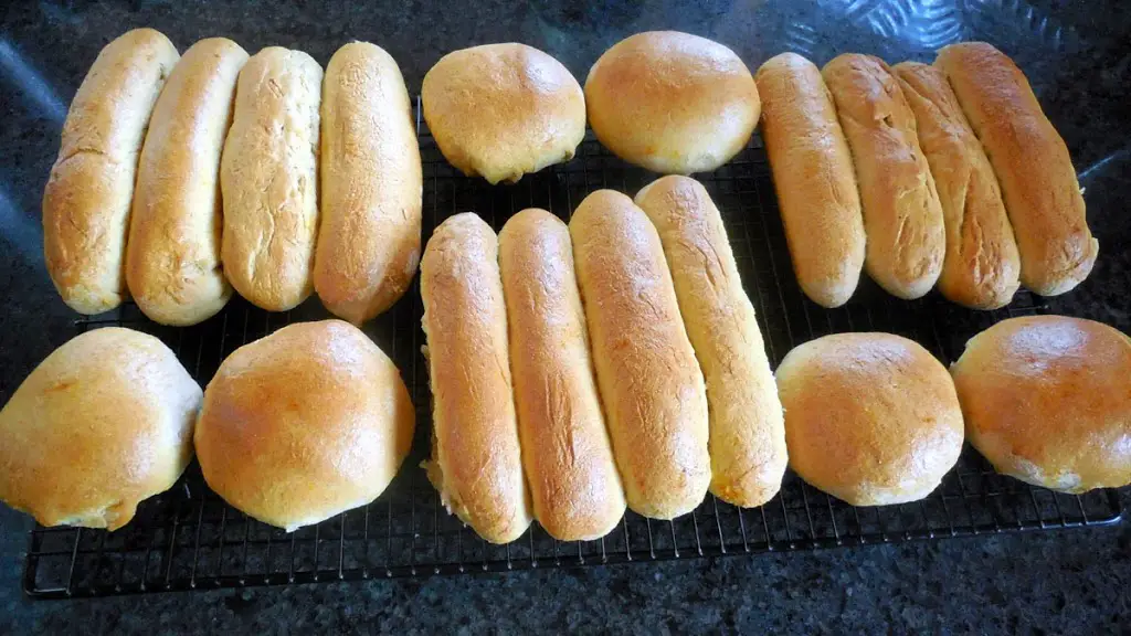 homemade hot dog buns