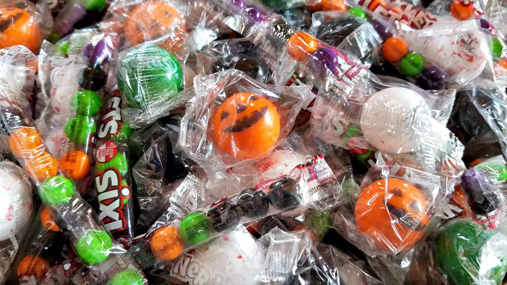Easy and Colorful Crispy Rice Treats for Halloween and Enter to Win $50 in Celebration by Frey Candy!