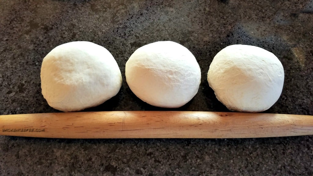 garlic knots, how to make garlic knots