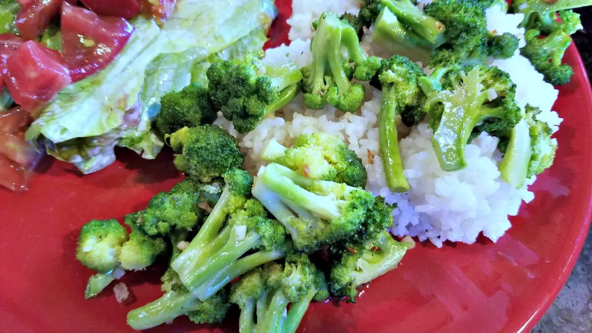 Easy Broccoli Stir Fry Recipe – Celebrate Farm to Table Cooking! Recipe Adapted From Mary Berry Everyday Cookbook – Read my Review