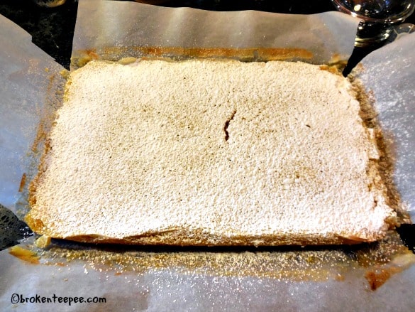 lemon-bars-ready-to-cut