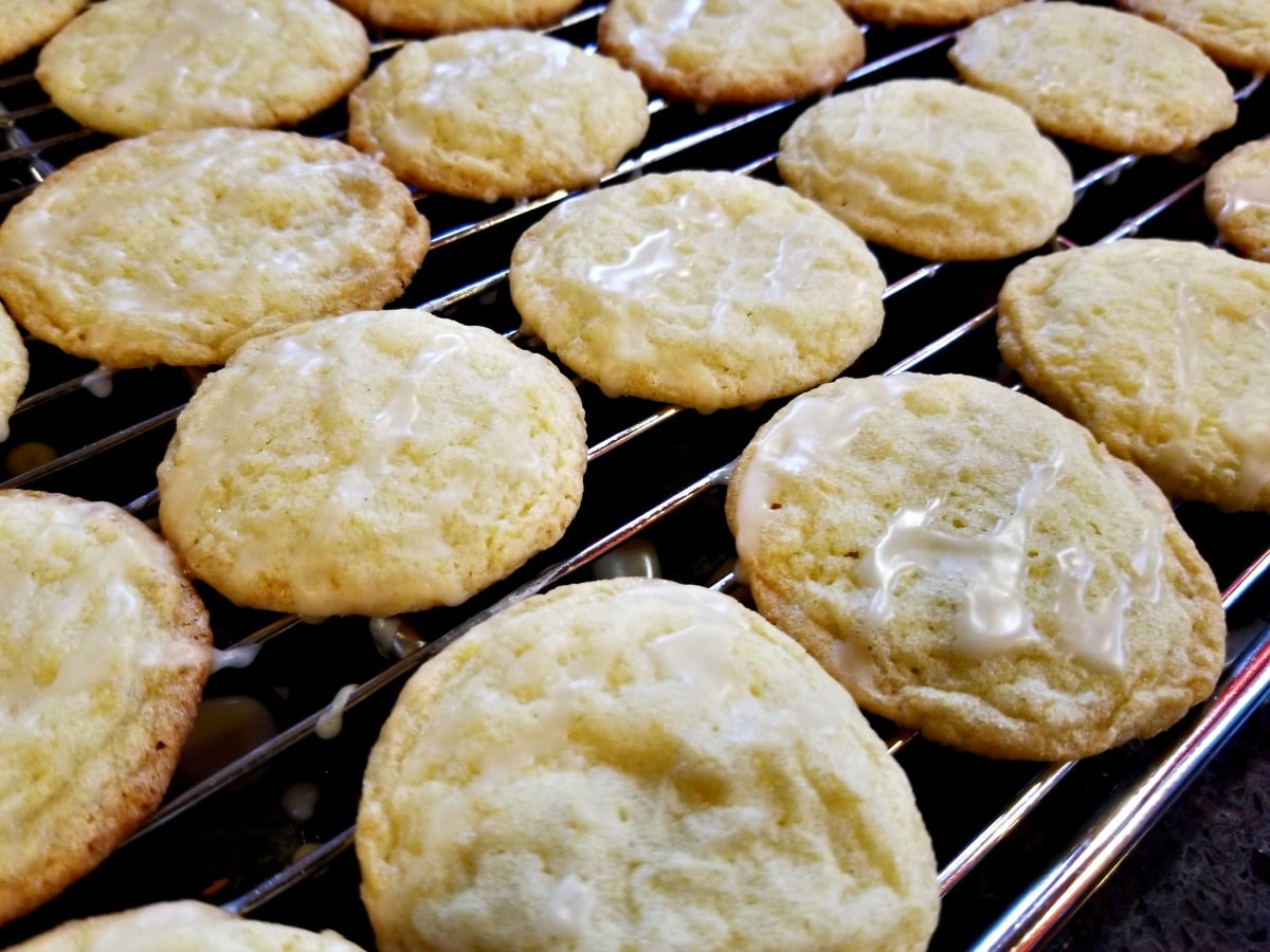 Lemon Sugar Cookies with Lemon Glaze