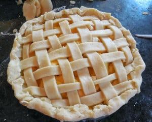 fold over edge for basketweave pie top