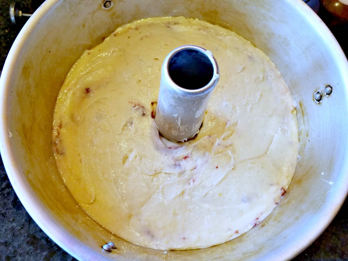 coffee cake, filled pound cake, pound cake, cheesecake filled pound cake