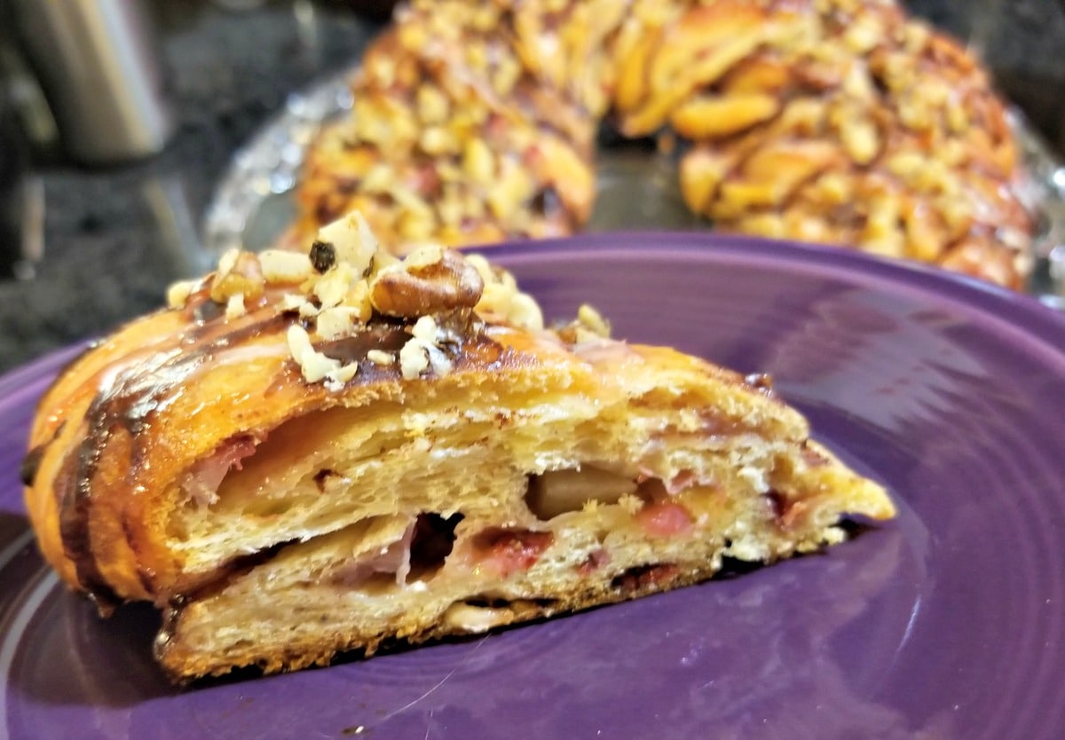 slice of strawberry pear couronne