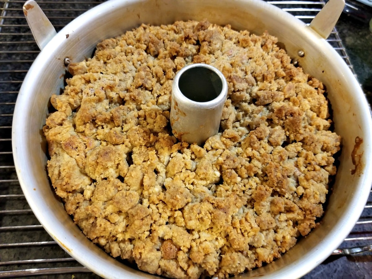 baked crumb cake