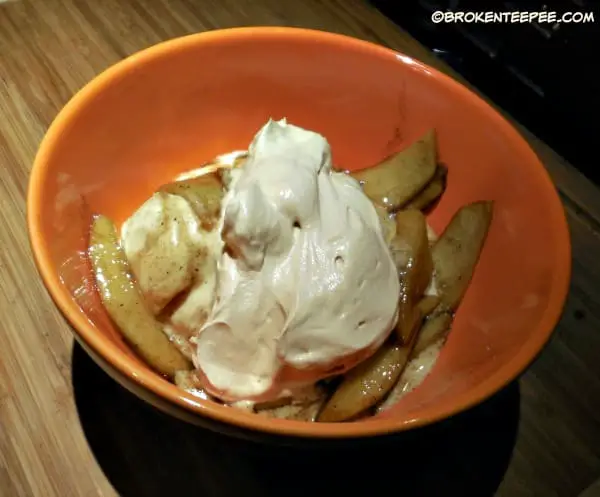 Try the World, Buenos Aires: Recipe for Vanilla Ice Cream with Warm Apples with Dulce de Leche Whipped Cream